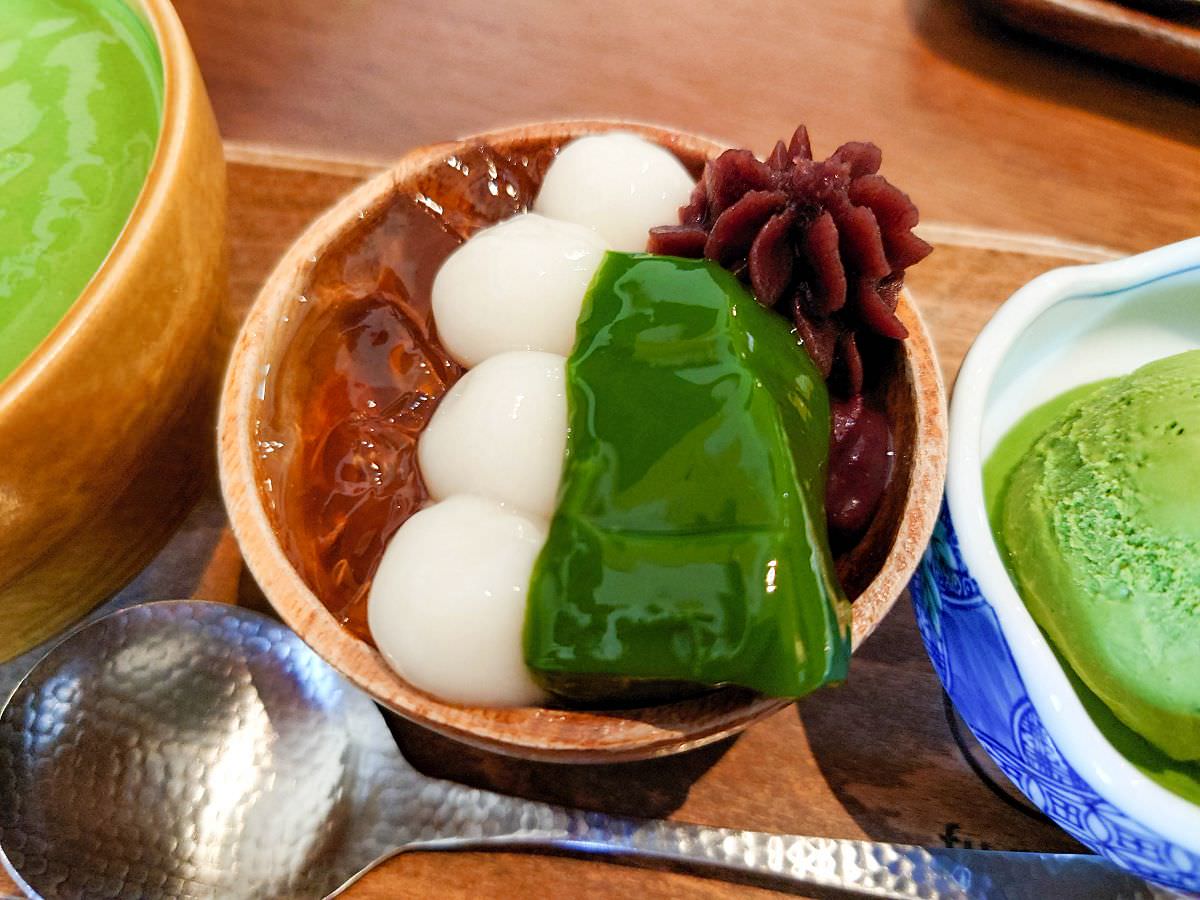 [食記][宜蘭縣][宜蘭市] 小亀有／kaki gori 店 — 宜蘭火車站附近抹茶控必訪聖地，濃抹十足的抹茶刨冰和抹茶甜湯。