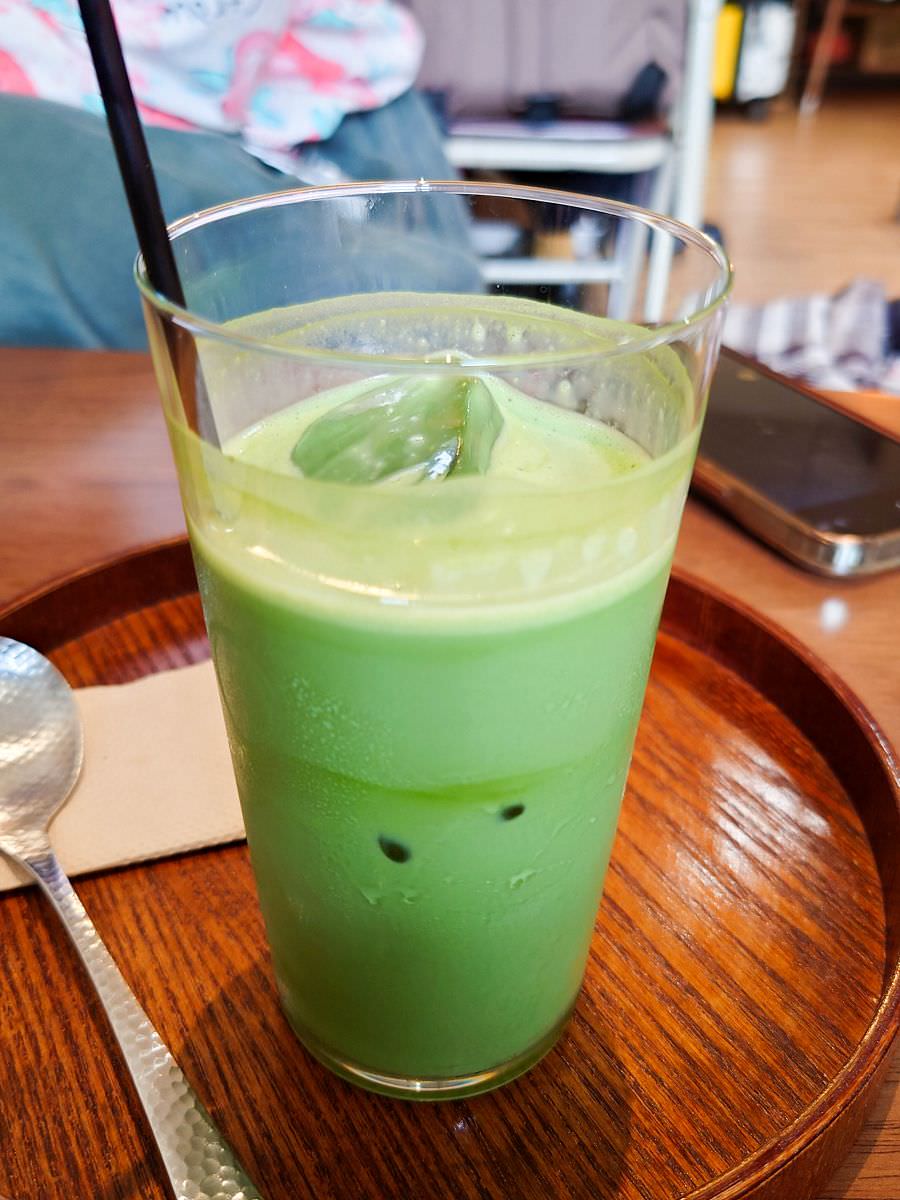 [食記][宜蘭縣][宜蘭市] 小亀有／kaki gori 店 — 宜蘭火車站附近抹茶控必訪聖地，濃抹十足的抹茶刨冰和抹茶甜湯。