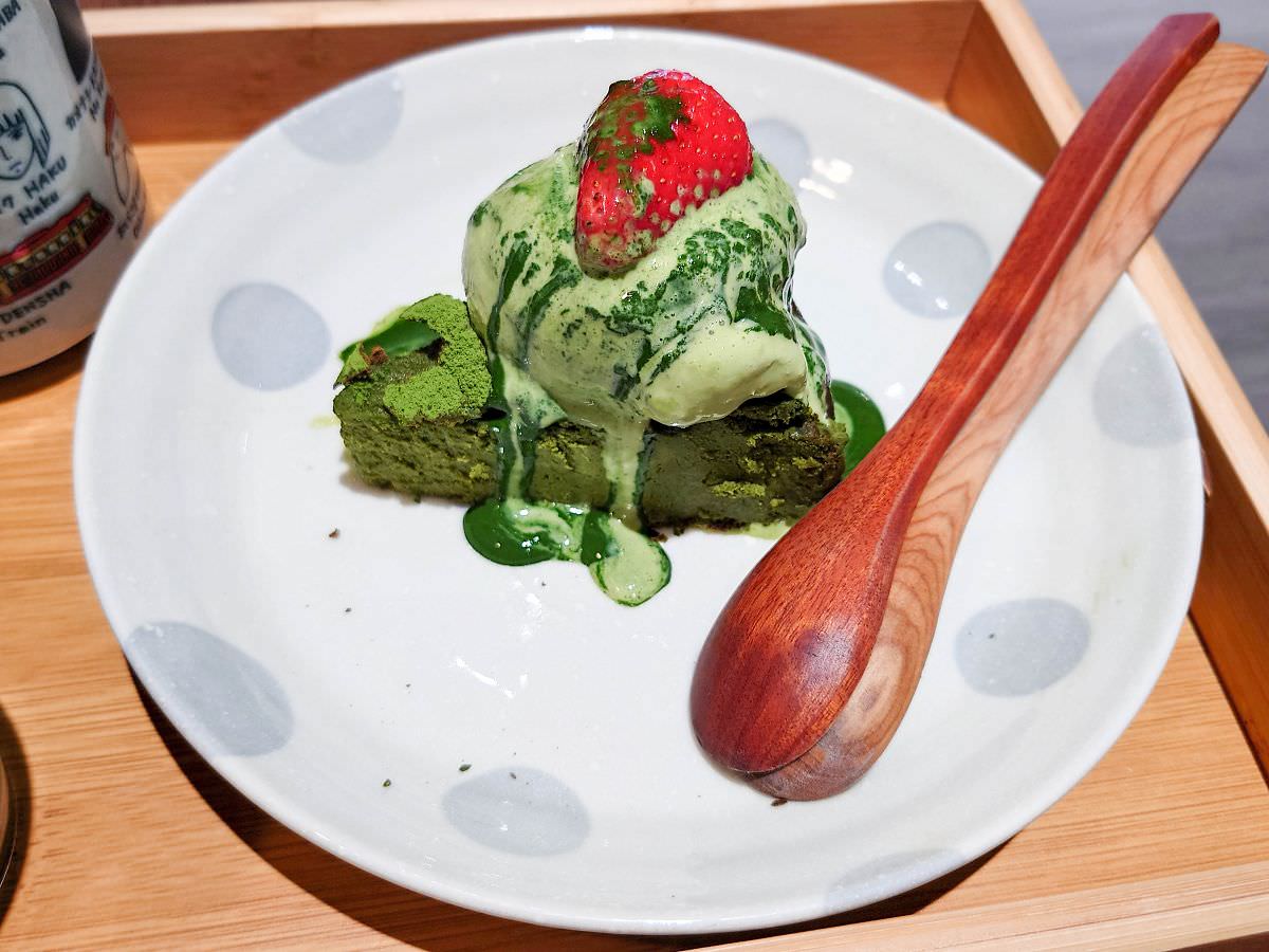 [食記][屏東縣][屏東市] 茶屋 Matcha House — 屏東抹茶控必訪聖地，優質的手刷抹茶和抹茶甜點。
