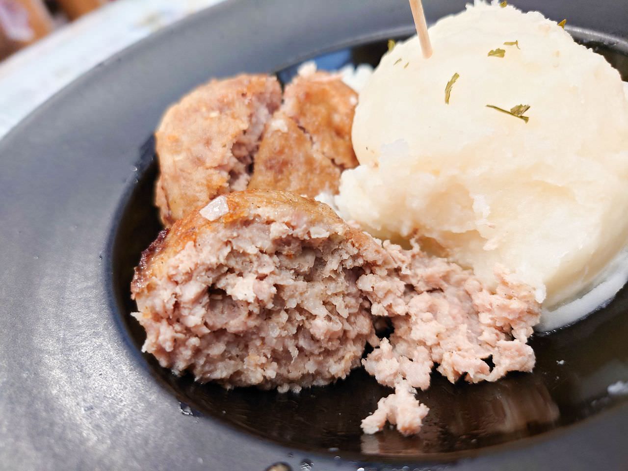 [食記][高雄市] HATA 烏克蘭廚房 — 烏克蘭老闆娘經營的道地烏克蘭家常料理餐廳。