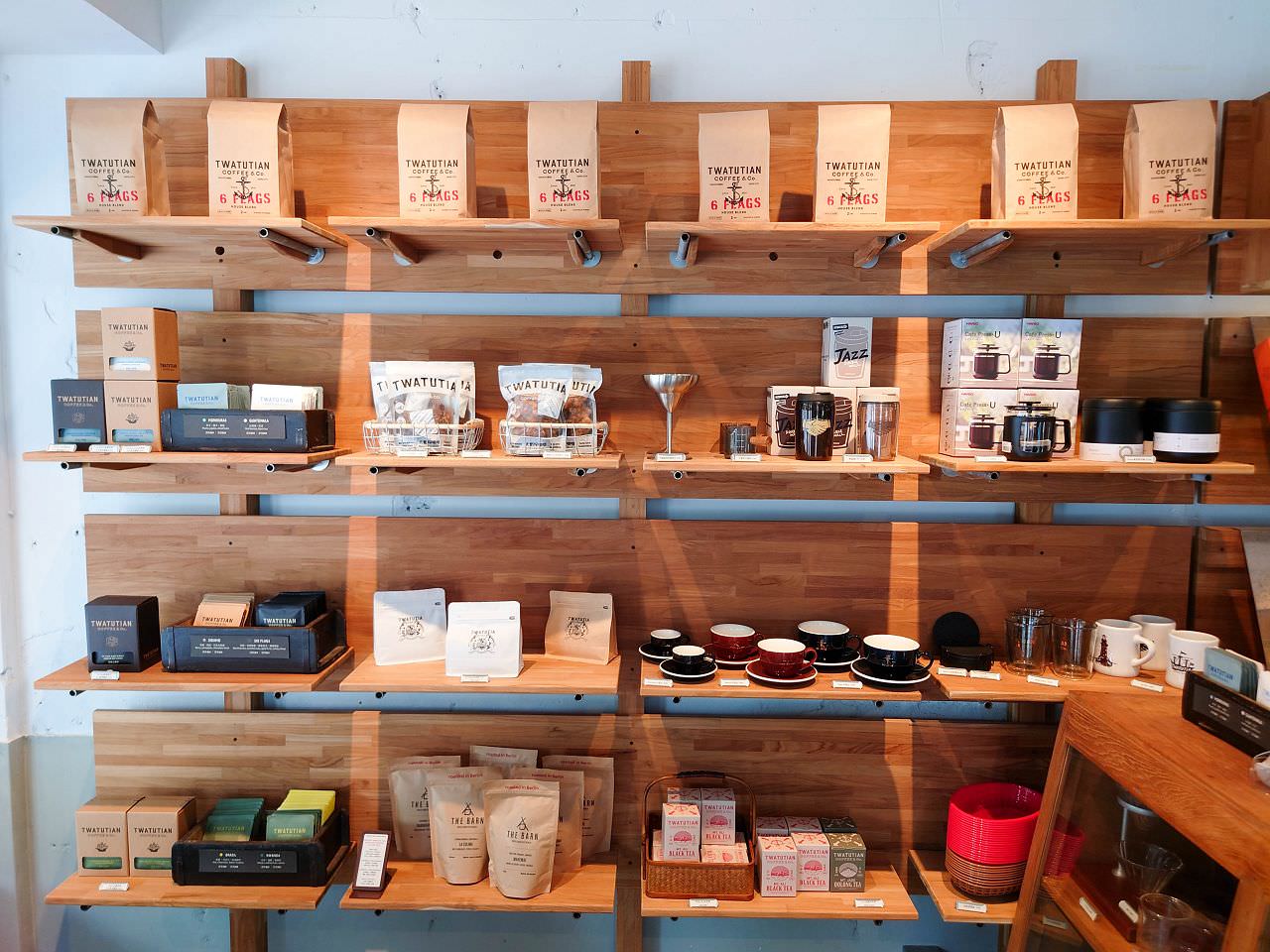 [食記][台北市] TWATUTIAN Coffee & Co. — 建國北路上復古懷舊風格咖啡廳，供應優質手沖咖啡和中西式甜點。