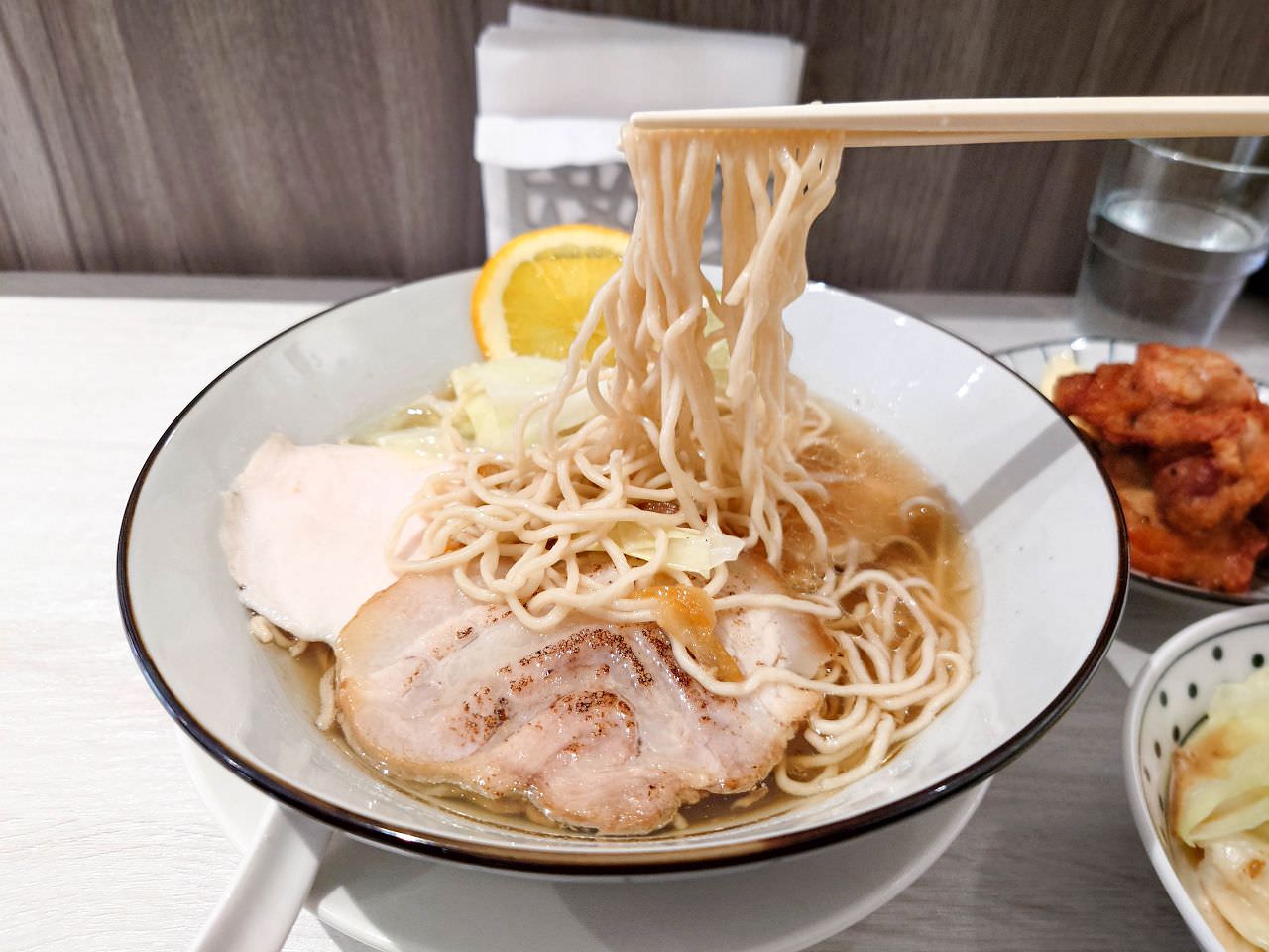 [食記][新北市][汐止區] 青山製麵所 — 汐止清湯系拉麵店