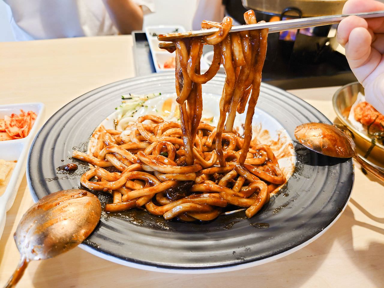 [食記][桃園市][桃園區] 韓將-韓式廚房&Café — 朝陽公園對面韓式料理餐廳兼咖啡館