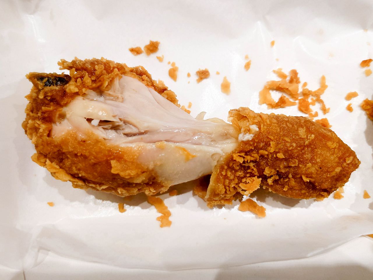 [食記][台北市] Popeyes Chicken 台北許昌店 — 來自美國路易斯安那州炸雞名店來台開店，以秘製肯瓊香料醃製的炸雞。