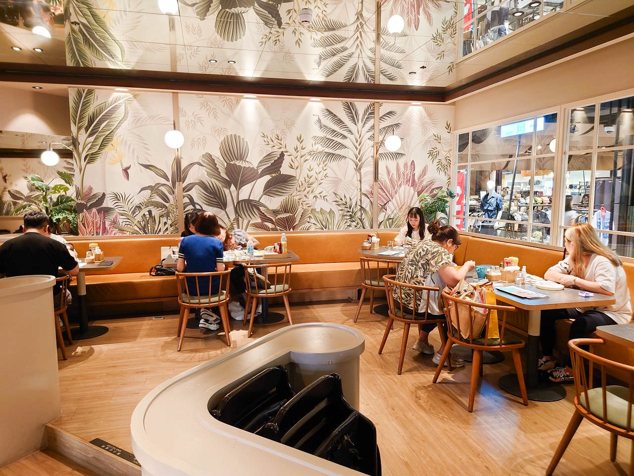 [食記][台北市] M One Cafe A11館 — 信義商圈森林風美式早午餐餐廳