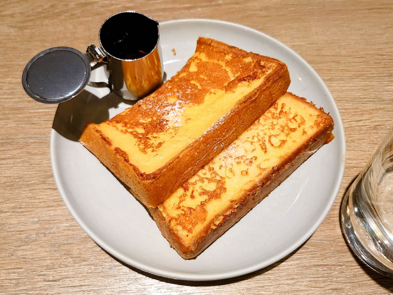 [食記][台北市] M One Cafe A11館 — 信義商圈森林風美式早午餐餐廳