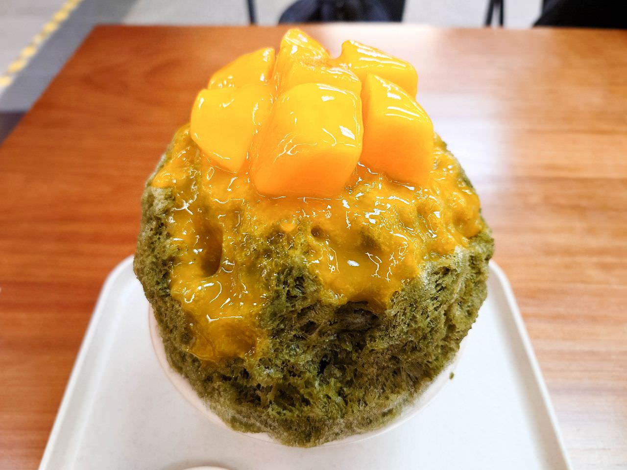 [食記][高雄市] 小島製冰 雄站店 — 高雄車站美食街內日式刨冰店