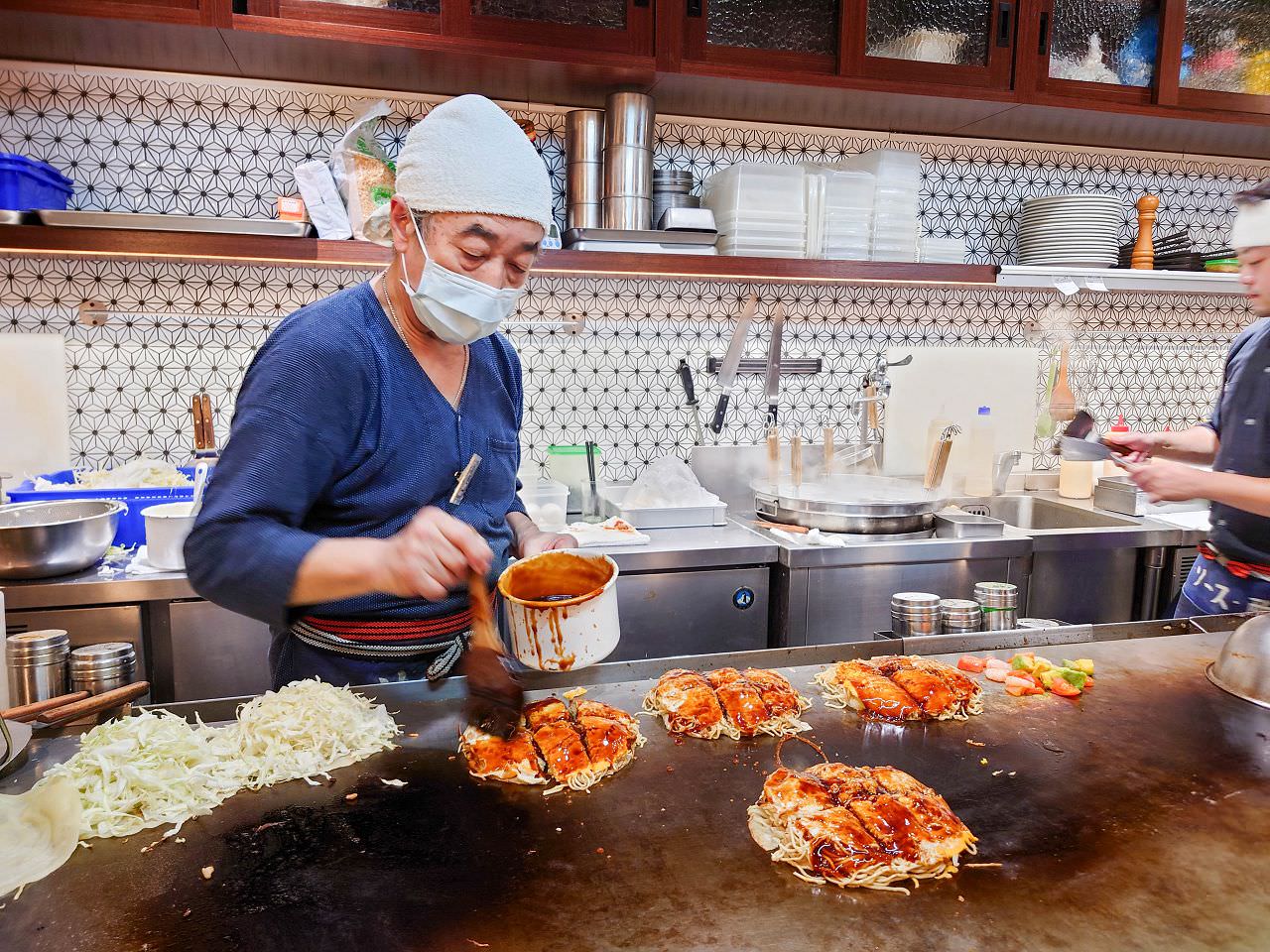 [食記][台北市] 赤鐵廣島燒專賣店 民權店 — 日本人開的廣島燒專賣店