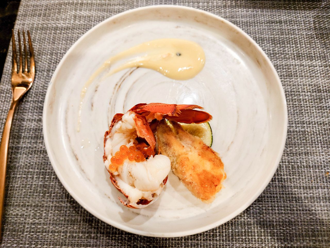 [食記][台北市] 明水然・樂-無菜單鐵板燒 信義松菸店 — 信義松菸商務聚餐、約會、慶生首選，推薦文青網紅最愛的人氣爆紅頂級無菜單鐵板燒就在信義松菸，不預約一定吃不到。