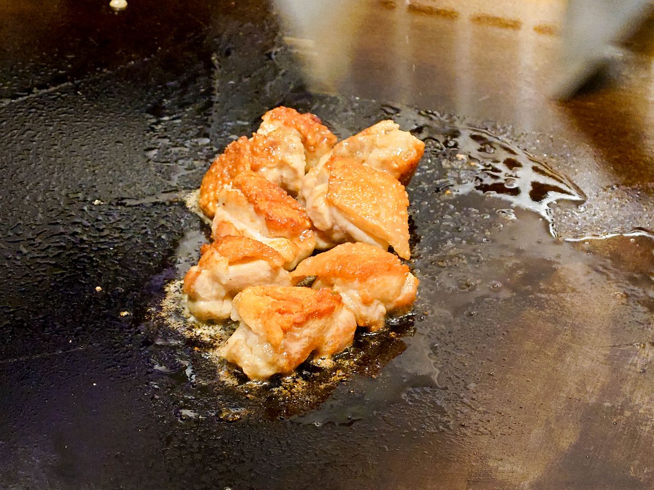 [食記][台北市] 明水然・樂-無菜單鐵板燒 信義松菸店 — 信義松菸商務聚餐、約會、慶生首選，推薦文青網紅最愛的人氣爆紅頂級無菜單鐵板燒就在信義松菸，不預約一定吃不到。