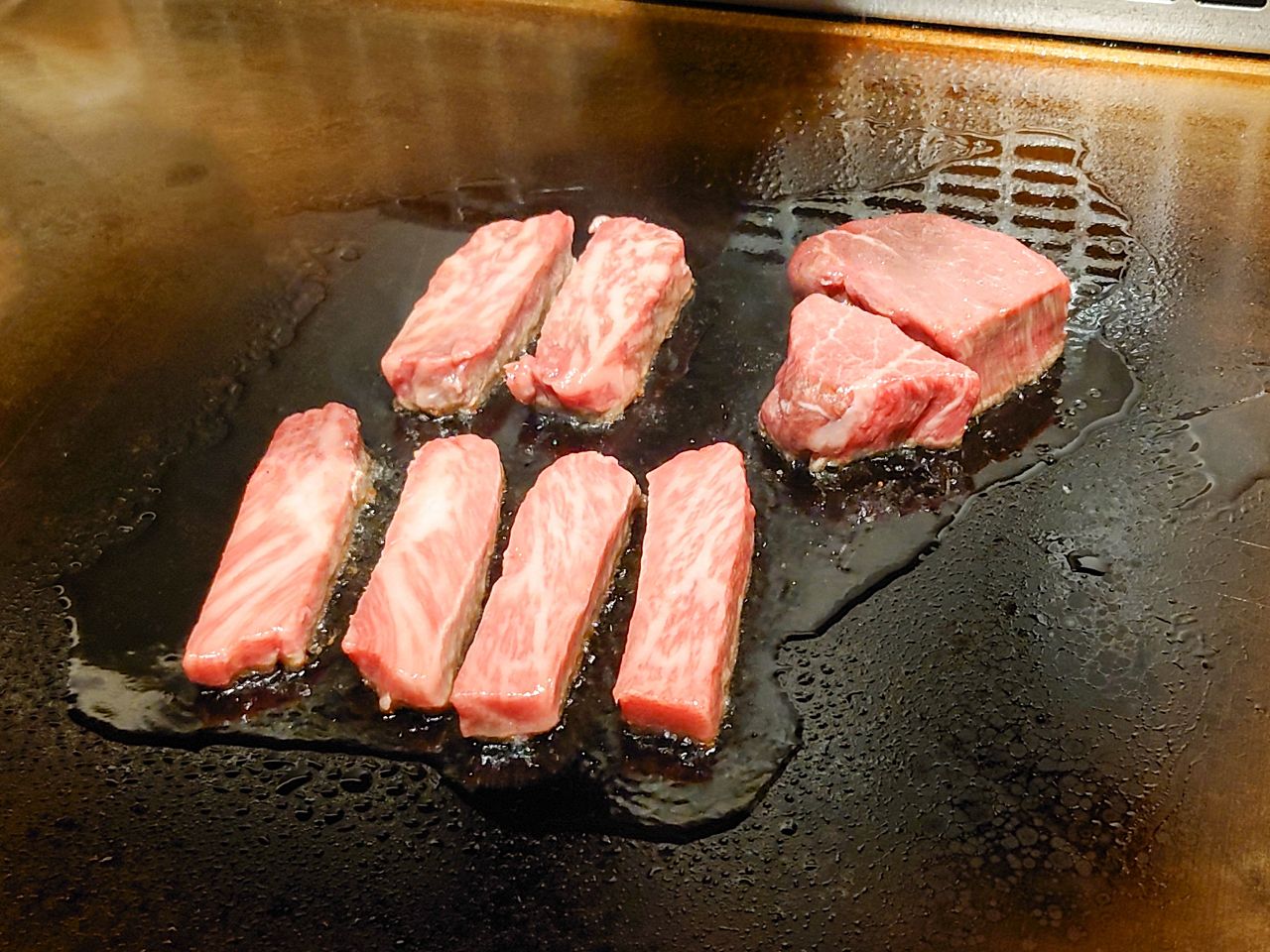 [食記][台北市] 明水然・樂-無菜單鐵板燒 信義松菸店 — 信義松菸商務聚餐、約會、慶生首選，推薦文青網紅最愛的人氣爆紅頂級無菜單鐵板燒就在信義松菸，不預約一定吃不到。