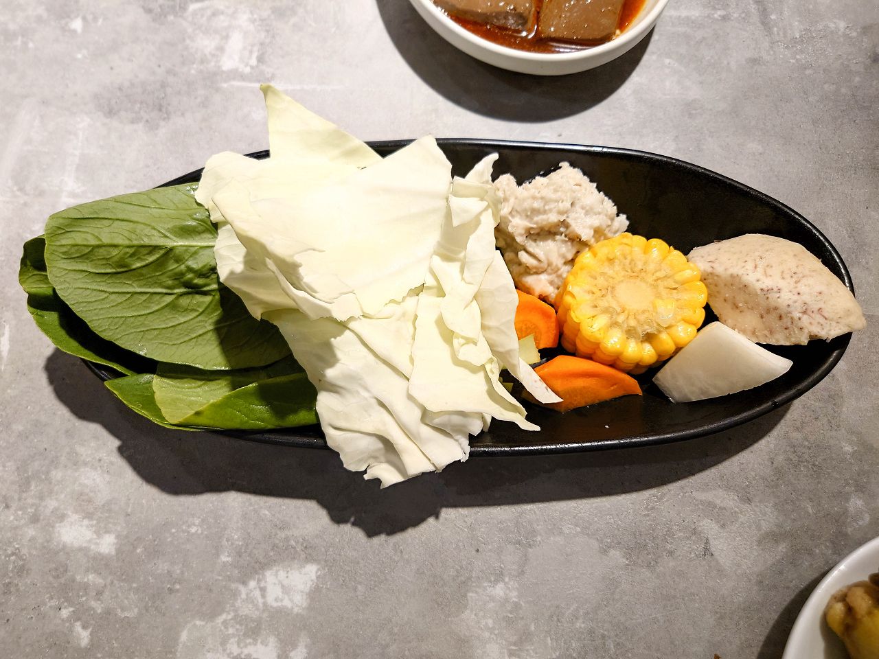 [食記][新北市][林口區] 狂一鍋 林口昕境店 — 網路票選新台式火鍋第1名，排隊人潮超驚人，從新北中和爆紅到林口。
