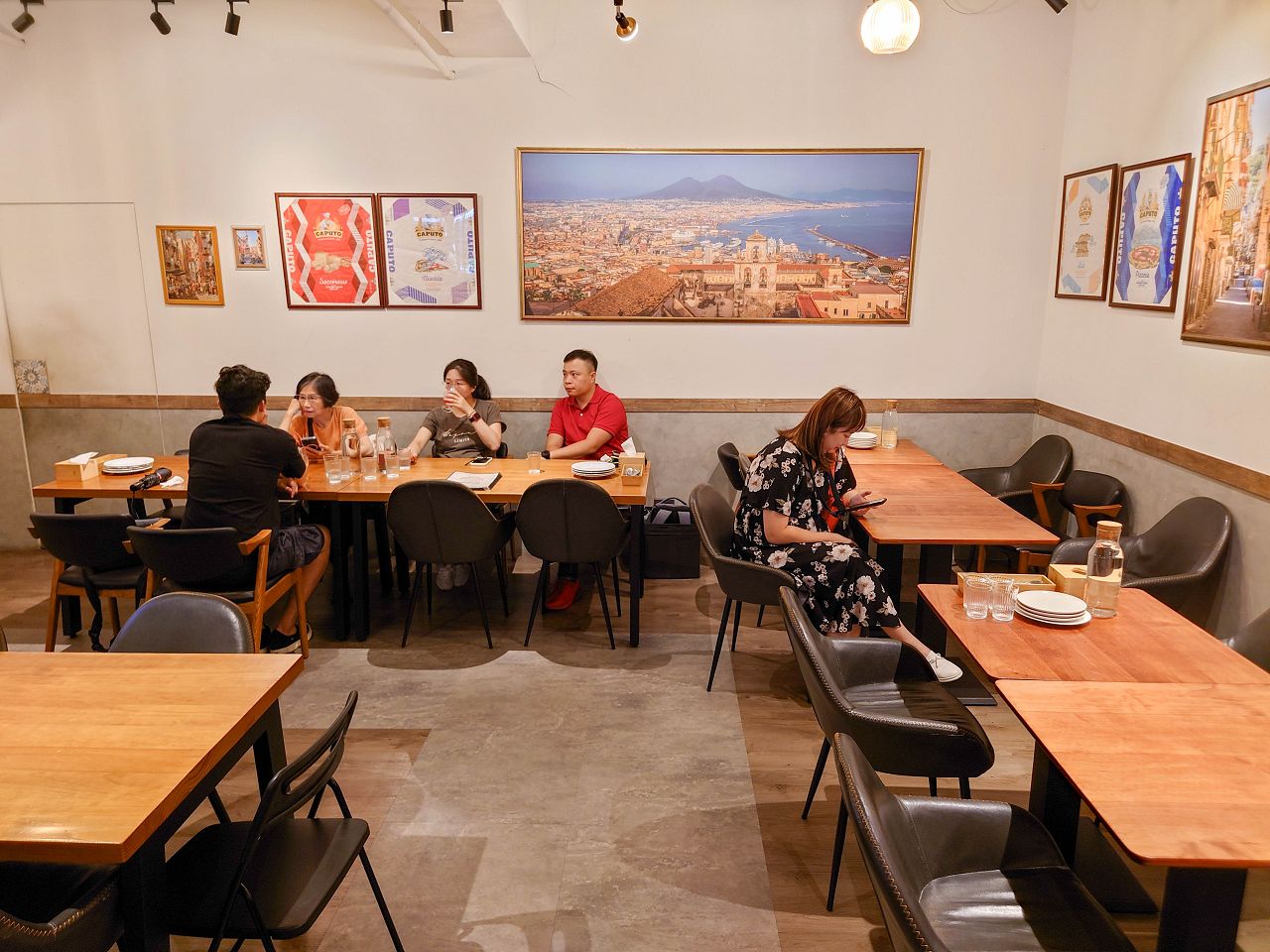 [食記][台北市] Gira Pizza 旋轉披薩 — 敦化北路巷弄內正統義式窯烤披薩專賣店