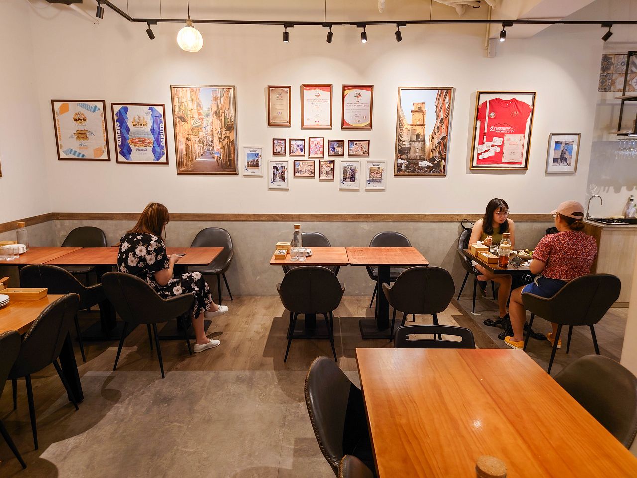 [食記][台北市] Gira Pizza 旋轉披薩 — 敦化北路巷弄內正統義式窯烤披薩專賣店
