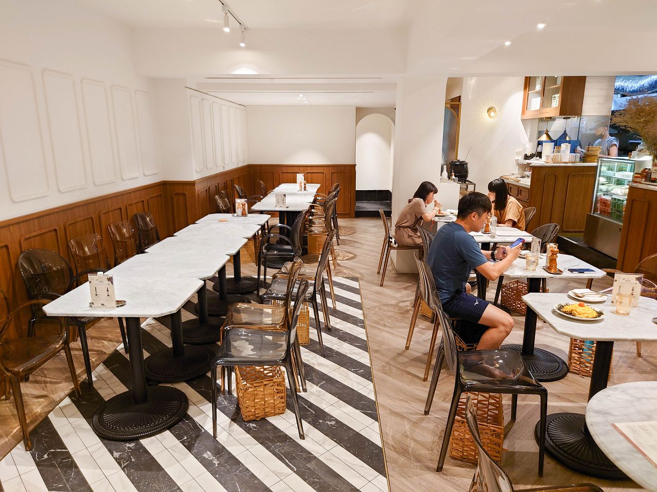 [食記][台北市] HANNA Pasta Café — 捷運市政府站附近巷弄內高人氣和風義大利麵專賣店，很特別的歐姆蛋明太子麵。