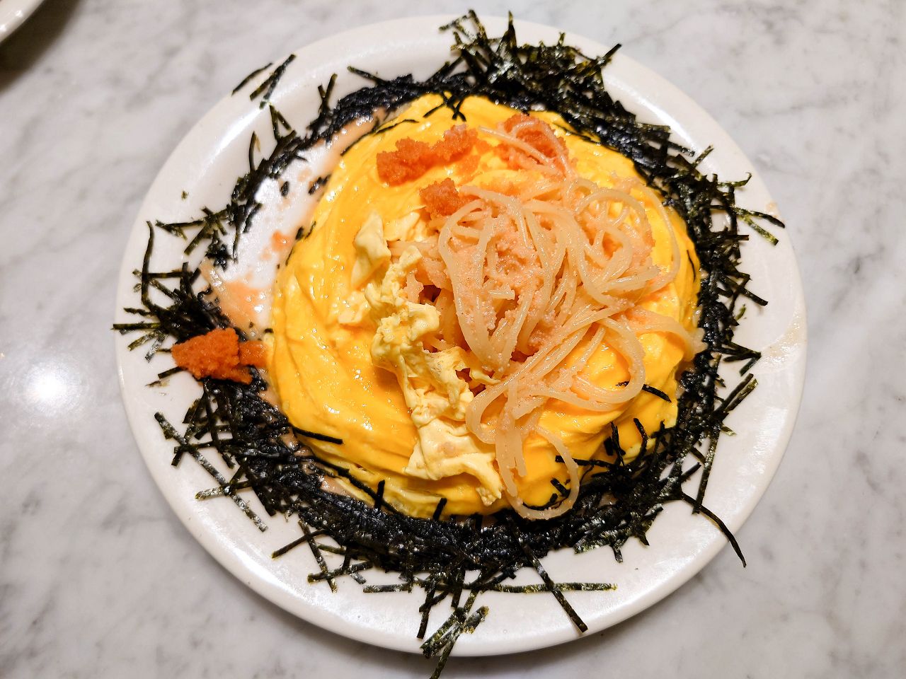 [食記][台北市] HANNA Pasta Café — 捷運市政府站附近巷弄內高人氣和風義大利麵專賣店，很特別的歐姆蛋明太子麵。