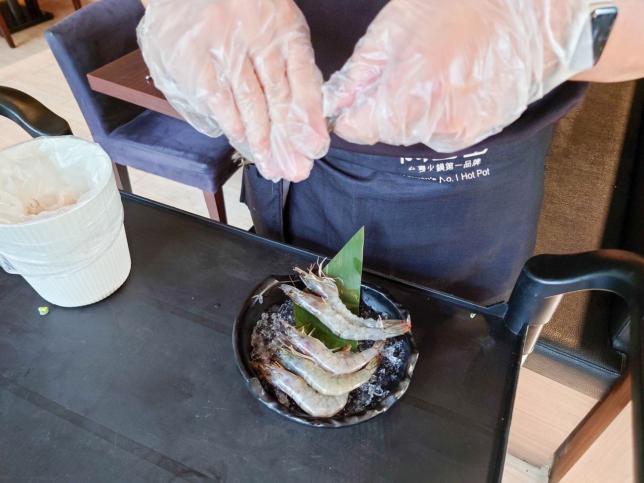 [食記][高雄市] 肉多多火鍋 高雄大順店 — 每人268元就能享有自助吧70多品吃到飽，高CP值火鍋好選擇，香氣十足的爆炒招牌石頭湯，適合涮煮酸菜魚的私房酸菜鍋。
