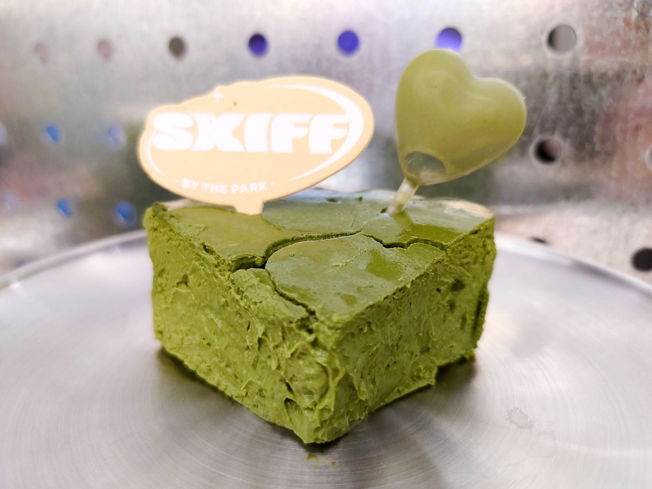 [食記][台北市] 史奇福 Skiff by the Park — 手搖飲品店起家同時賣起抹茶甜點，抹茶甜點和飲品的抹茶味都很濃厚，重度抹茶控必訪。