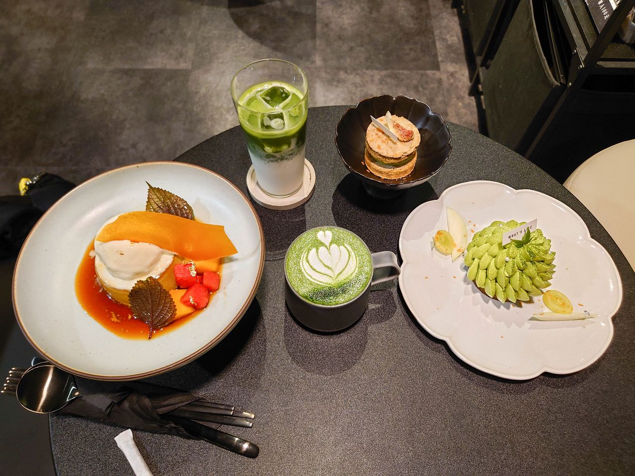 [食記][台北市] 山海 What’s Life Coffee Roasters — 捷運圓山站旁巷弄裡低調沉穩風格甜點咖啡廳，精緻高質感擺盤美的手作甜點。