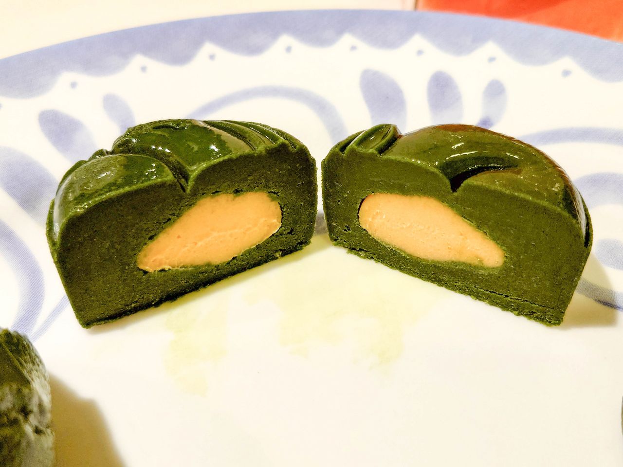 [食記][高雄市] 兔思糖法式甜點 3部曲 — 高雄抹茶控必訪神店搬新址，空間更寬敞環境質感佳，濃抹又美味的抹茶甜點和飲品。
