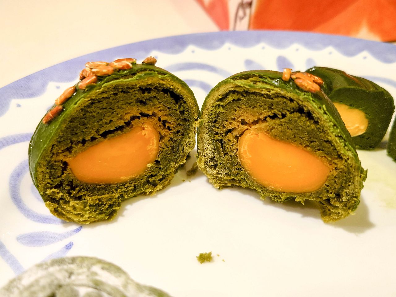 [食記][高雄市] 兔思糖法式甜點 3部曲 — 高雄抹茶控必訪神店搬新址，空間更寬敞環境質感佳，濃抹又美味的抹茶甜點和飲品。