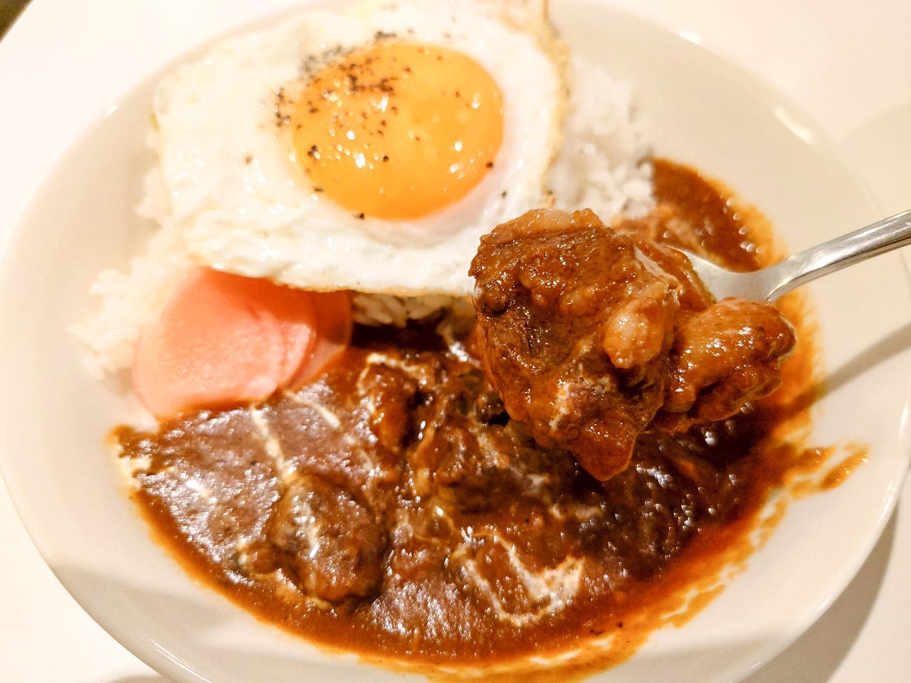 [食記][台北市] Cafe Waku — 老宅內改建的純白色系高質感簡約風咖啡廳