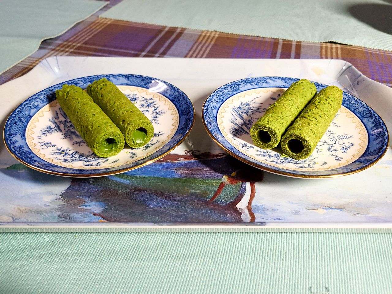 [食記][高雄市] Light 3 Cafe 亮三咖啡 & Little Little 少少蛋捲 — 九如路交流道附近巷弄內工業風咖啡廳，抹茶控必買小山園抹茶厚蛋捲。