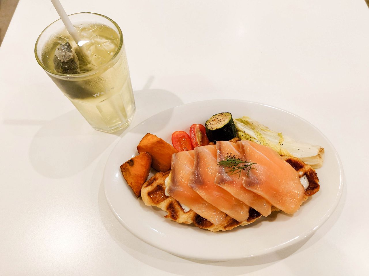 [食記][台北市] Cafe Waku — 老宅內改建的純白色系高質感簡約風咖啡廳