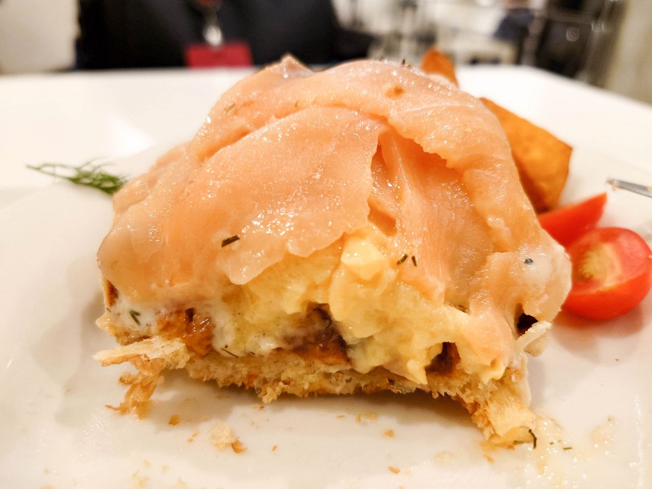 [食記][台北市] Cafe Waku — 老宅內改建的純白色系高質感簡約風咖啡廳