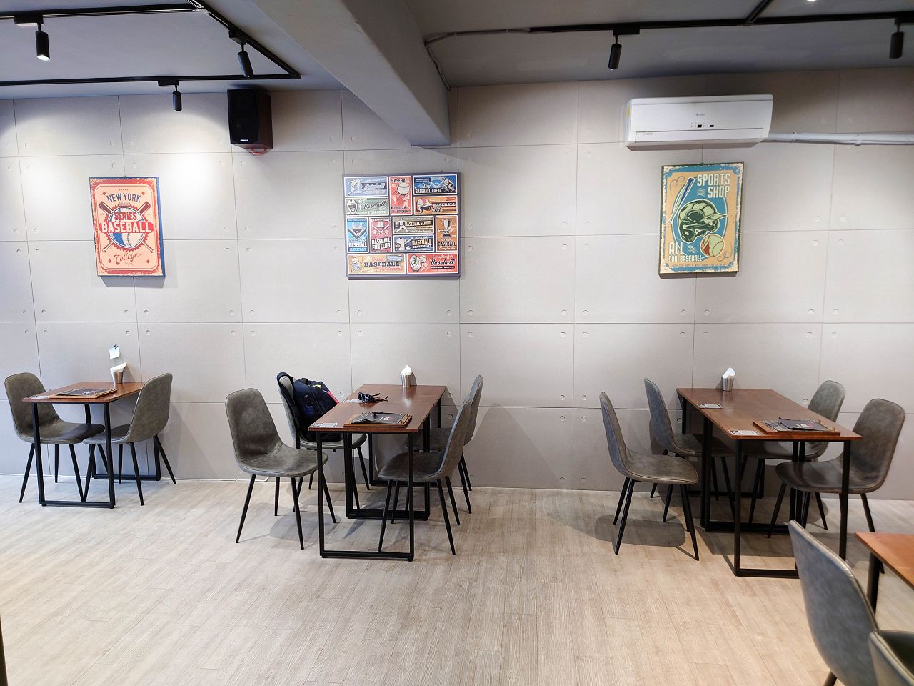 [食記][新北市][板橋區] 肉sandwich 板橋新埔店 — 創意口味的三明治和蛋餅，三明治的肉排厚又實在。