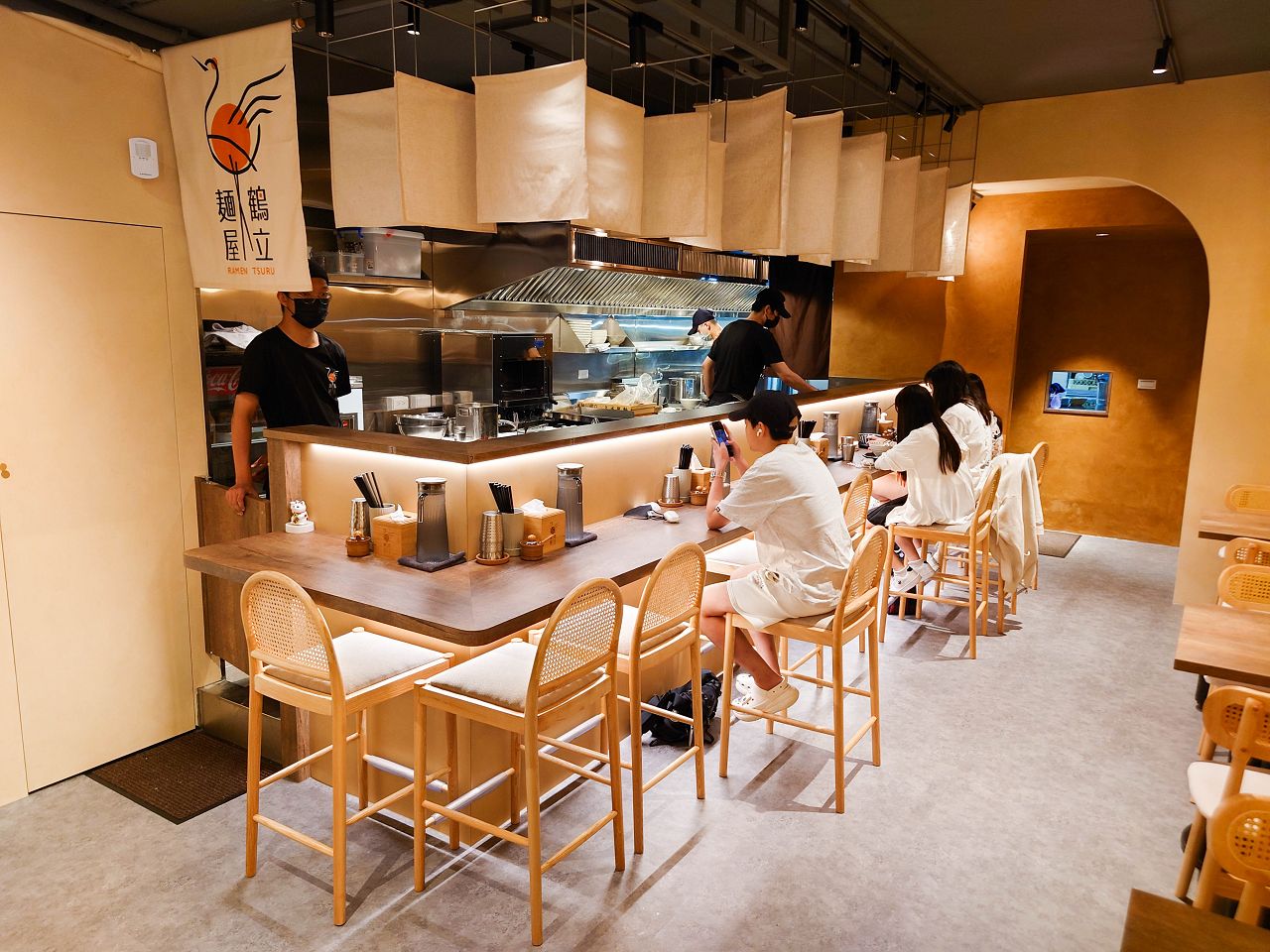 [食記][台北市] 麵屋鶴立 — 濃郁香醇不厚重的雞白湯拉麵
