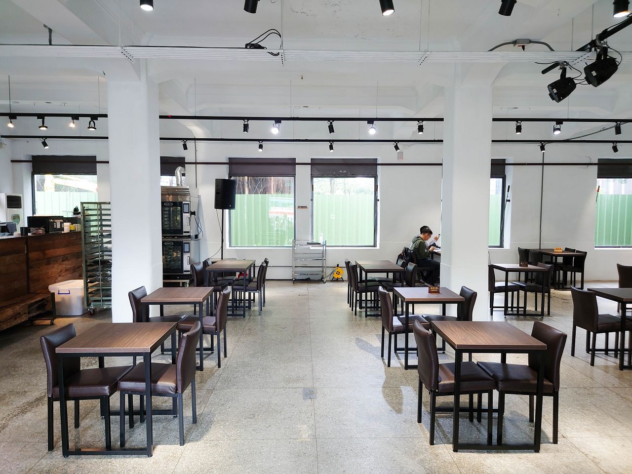 [食記][台北市] 甜舍 La Maison Doux — 白色古蹟內的甜點店，主打手作法式千層酥。
