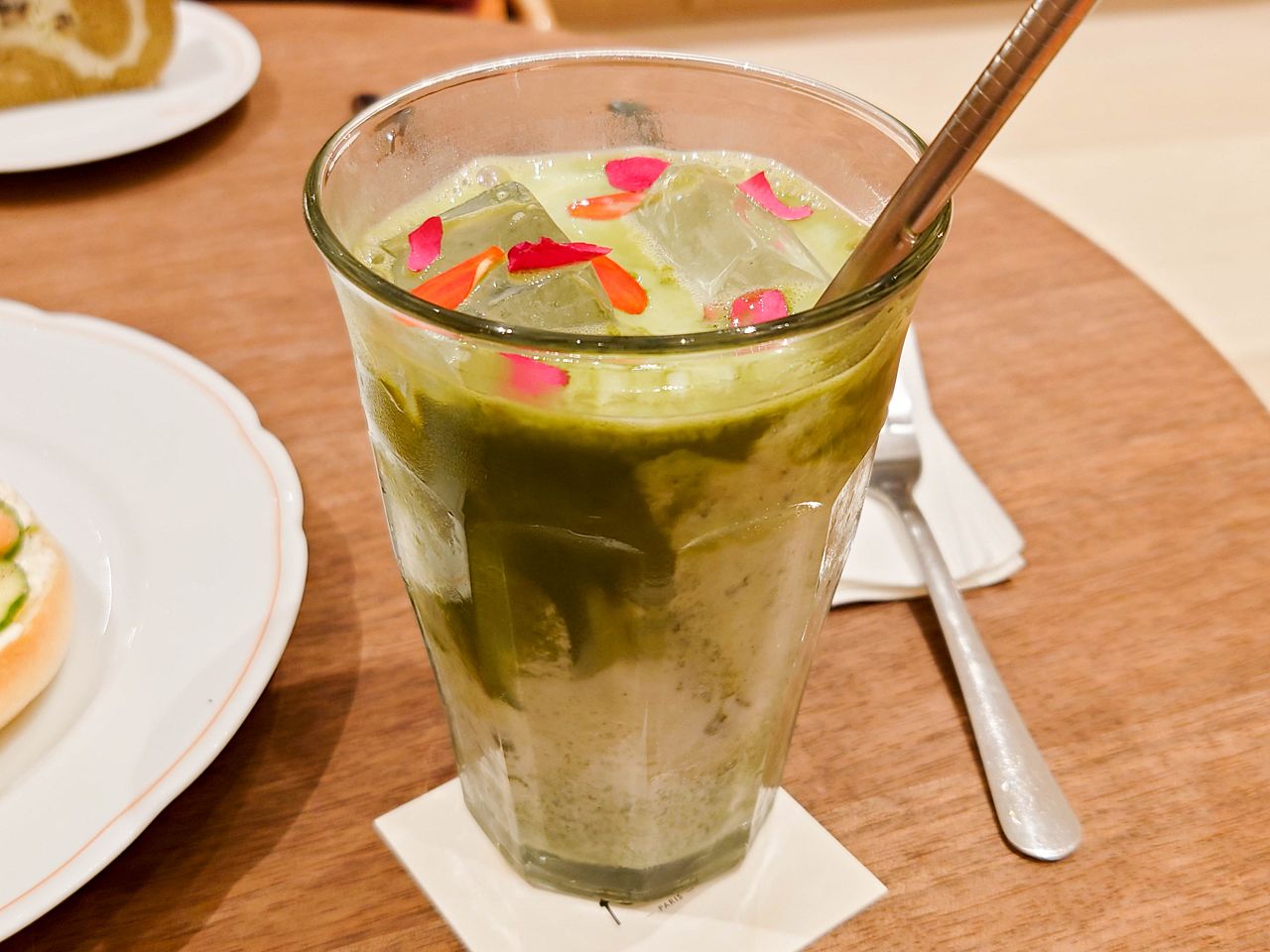 [食記][台北市] Café Kitsuné BELLAVITA — 來自法國巴黎的融合日法文化的咖啡廳