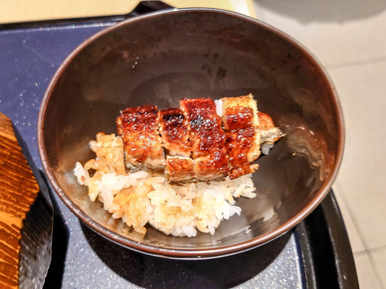 [食記][台北市] うなぎ四代目菊かわ 微風信義店 — 來自日本名古屋米其林推薦老牌鰻魚飯專賣店在微風信義展店，信義商圈鰻魚飯推薦。