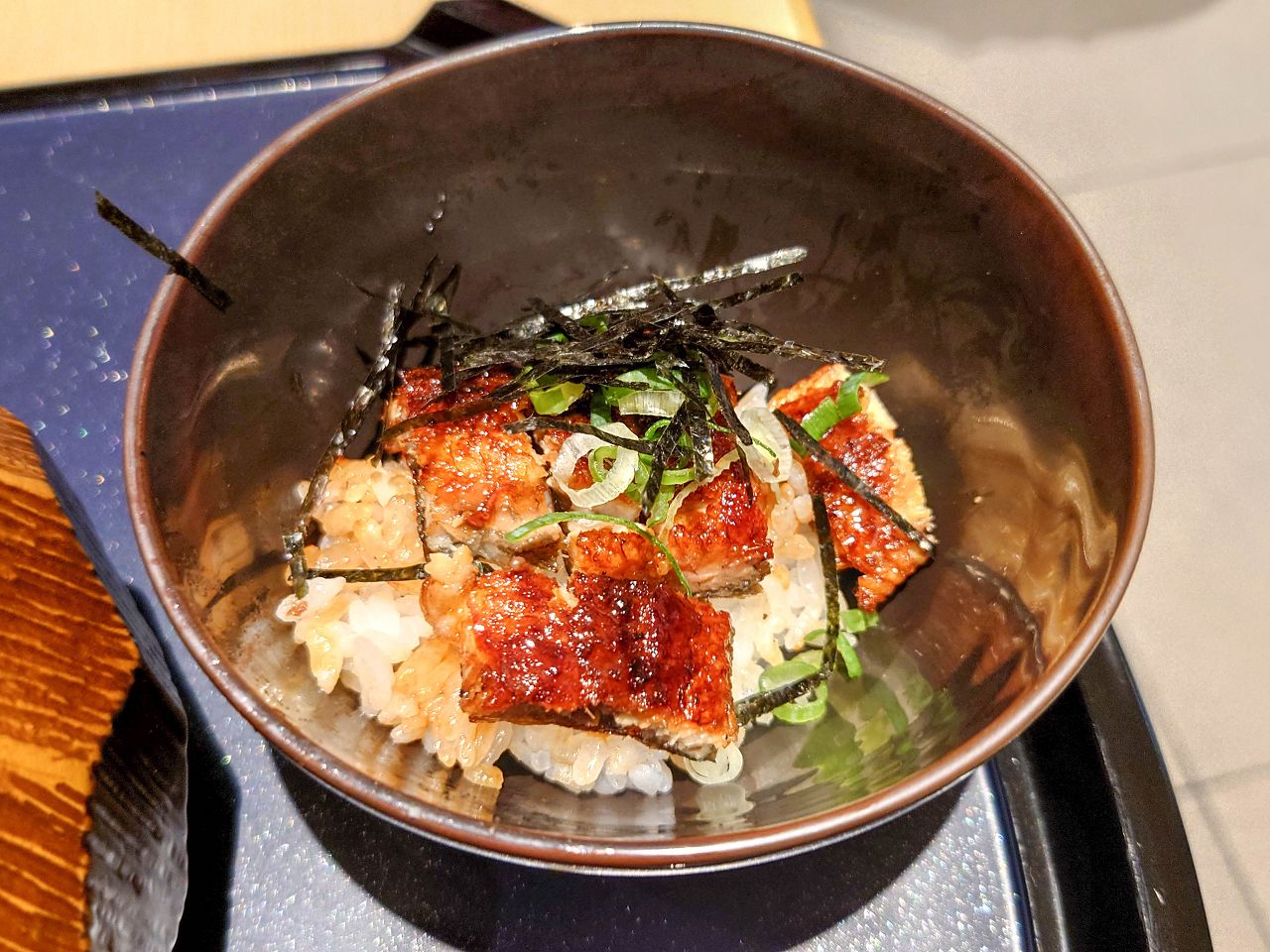 [食記][台北市] うなぎ四代目菊かわ 微風信義店 — 來自日本名古屋米其林推薦老牌鰻魚飯專賣店在微風信義展店，信義商圈鰻魚飯推薦。