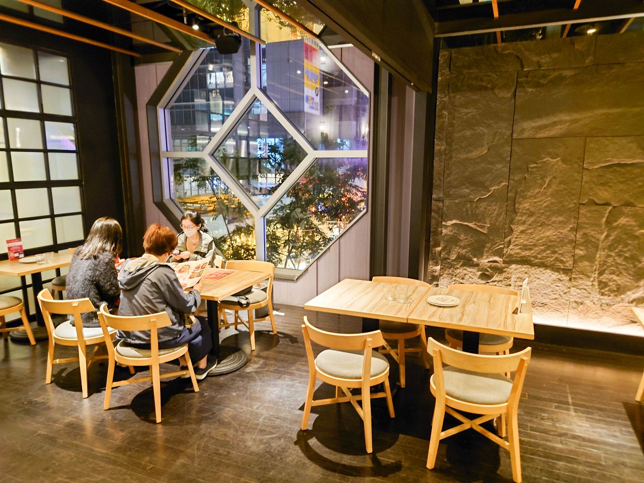 [食記][新北市][板橋區] 默爾 Pasta Pizza 新北誠品新板店