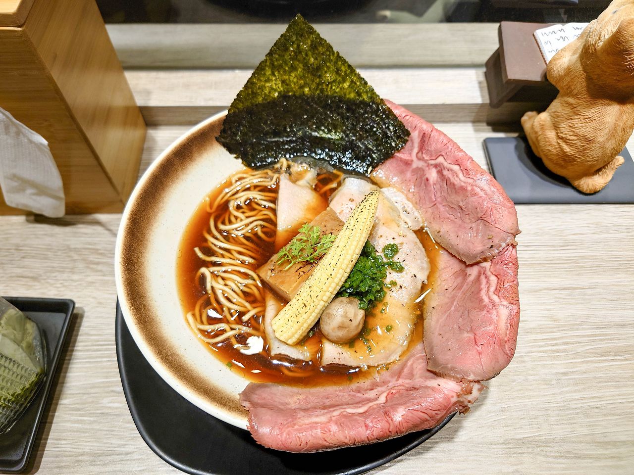 [食記][台北市] 木麒麟拉麵 — 主打備長炭煙燻湯頭拉麵