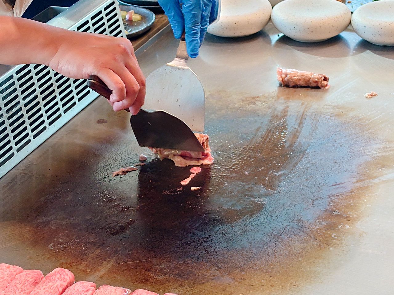 [食記][新北市][新莊區] 旨醞 鐵板料理 — 饗賓旗下高級鐵板燒餐廳，設在新莊宏匯i-Tower 38樓，享用頂級鐵板燒料理又能俯瞰雙北繁華市景。