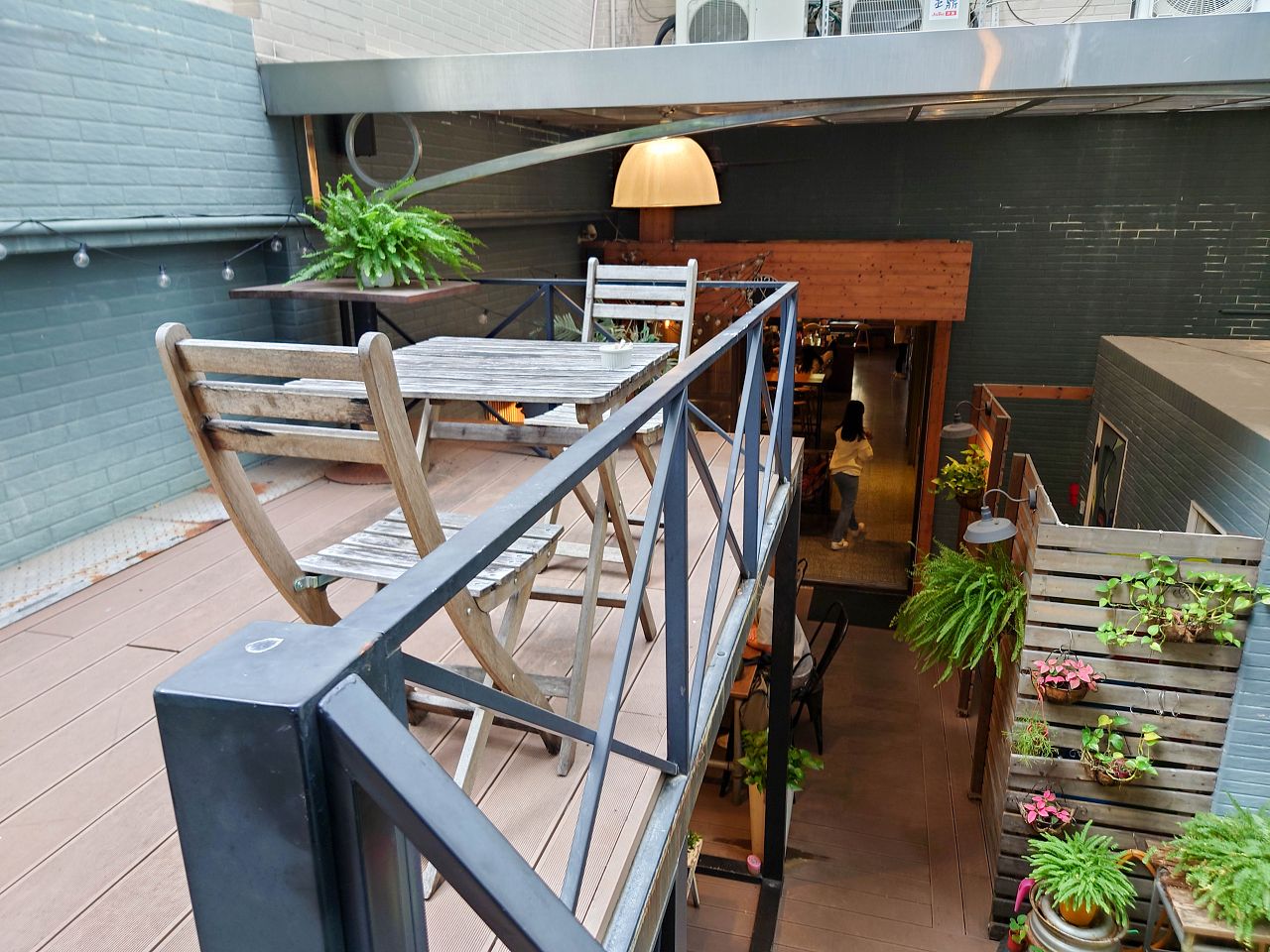 [食記][高雄市] 蝸居咖啡 Sojourner Cafe — 高雄第一家正統日式蛋包飯