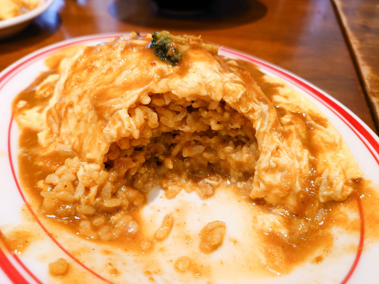 [食記][高雄市] 蝸居咖啡 Sojourner Cafe — 高雄第一家正統日式蛋包飯