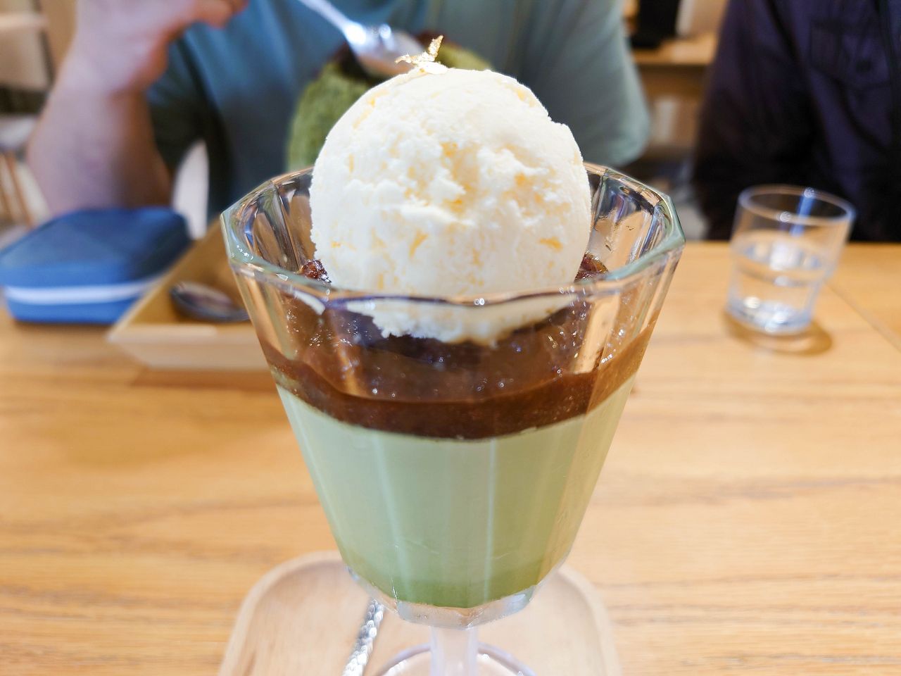 [食記][高雄市] 初心の冰 (已歇業) — 義享天地對面日式刨冰店，主打刨冰、奶酪、糰子。