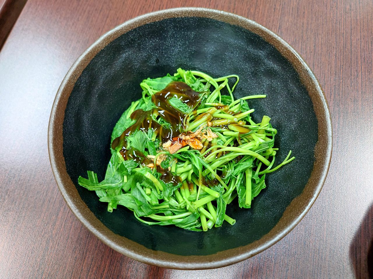 [食記][台北市] 飄香牛肉麵館 — 寧夏夜市牛肉麵館，曾榮獲2023年台北國際牛肉麵節紅燒組銀牌！