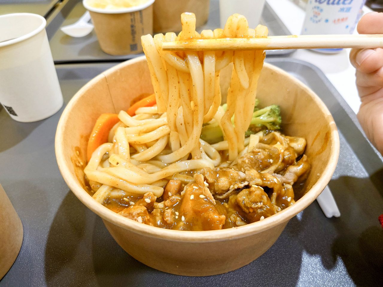 [食記][台北市] 小鹿亭 — 台大附近平價咖哩、丼飯、烏龍麵專賣店