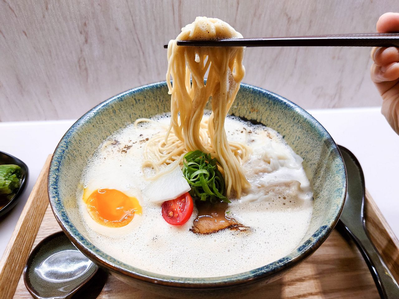 [食記][台北市] 茶悟ラーメン (茶悟拉麵) — 以茶入湯帶有茶香的創意拉麵