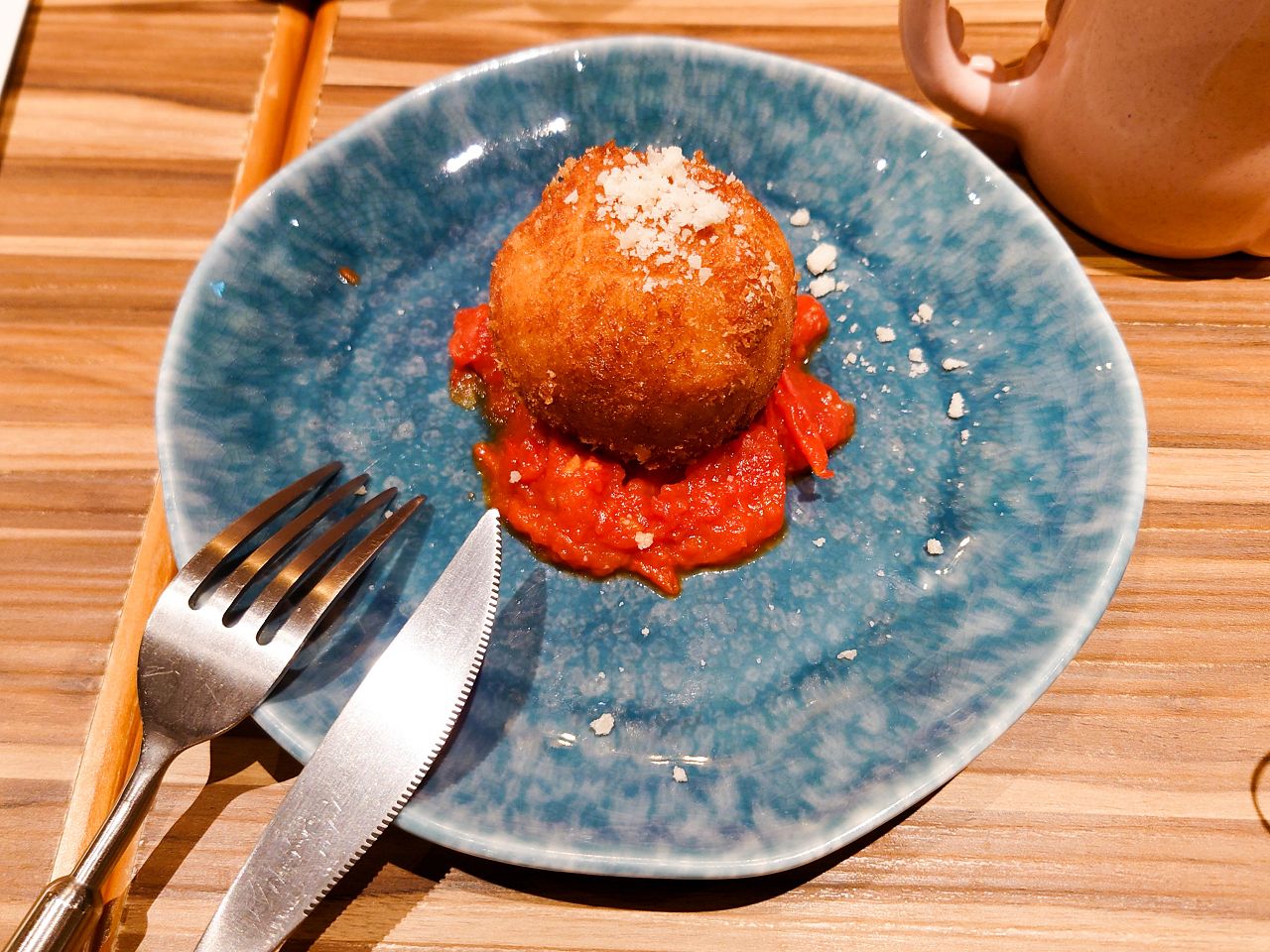[食記][台北市] Reale Cucina Italiana — 仁愛路圓環旁巷弄內義式餐廳，竹北彼刻義式餐酒館的姊妹店。