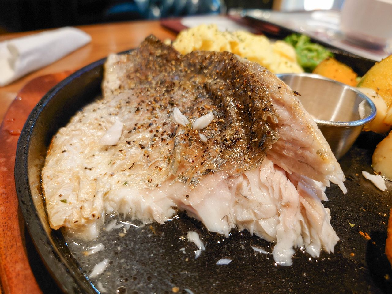 [食記][新北市][樹林區] 米可兔咖啡 —  結合美式運動餐廳和親子餐廳功能的複合式咖啡廳