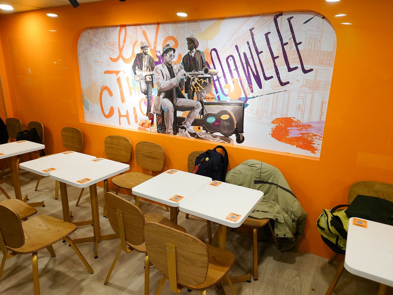 [食記][台北市] Popeyes Chicken 台大公館店 — 肯瓊風味炸雞名店進駐台大公館商圈
