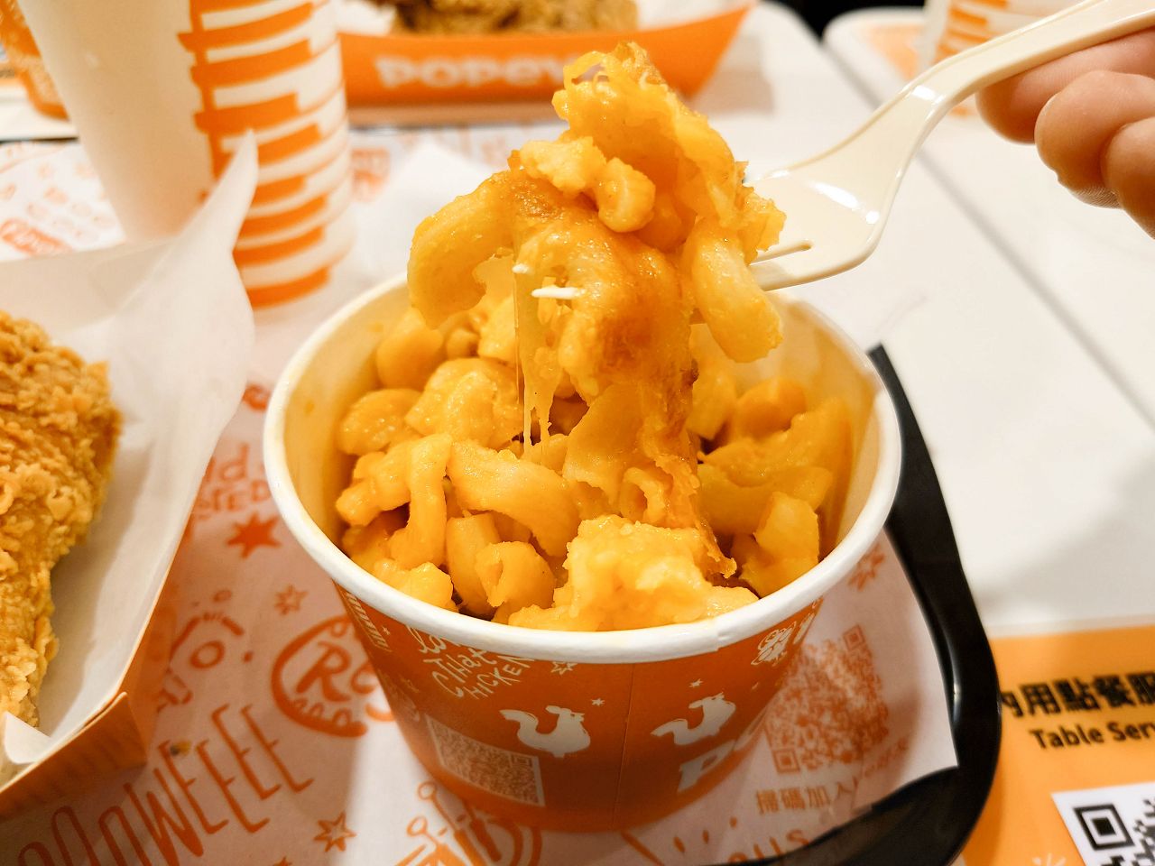 [食記][台北市] Popeyes Chicken 台大公館店 — 肯瓊風味炸雞名店進駐台大公館商圈