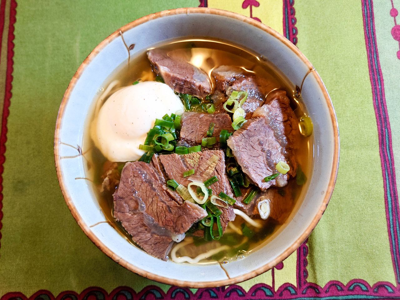 [食記][高雄市] 滿湯麵食 — Super Junior 圭賢大力推薦的清燉牛肉麵