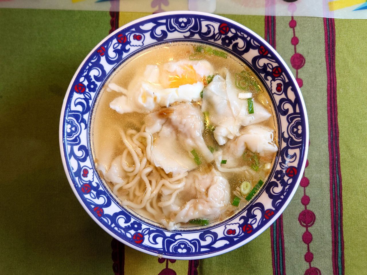 [食記][高雄市] 滿湯麵食 — Super Junior 圭賢大力推薦的清燉牛肉麵